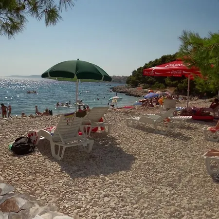 Poolhouse Gornji 아파트 *